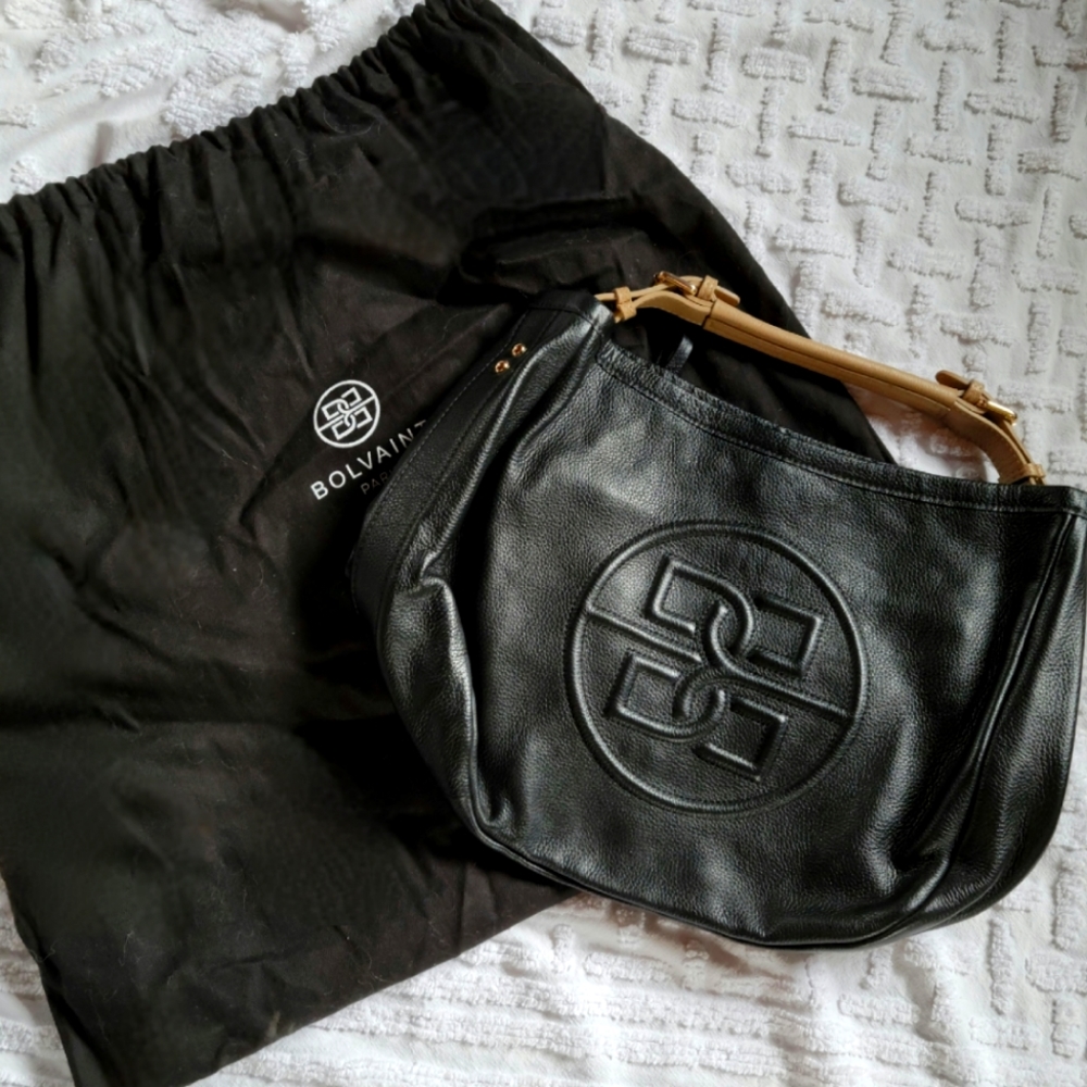 Bolvaint | Shoulder bag | Black with Tan handle | Gold hardware | Gold feet |